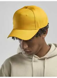 100% Cotone Twill. Cappellino a 5 pannelli sportivo. Grazie all'ampia corona frontale è ideale per le personalizzazioni. Visiera curva, occhielli ricamati, 6 cuciture sulla visiera, chiusura con fibbia in metallo, etichetta removibile.