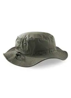 65% poliéster 35% algodón. Gorra en tejido con protección contra los rayos UVA (UPF 50+), malla para sudor cordón elástico con  stopper, talla única. Etiqueta extraíble.
