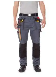 65% poliéster, 35% algodón peinado Twill. Pantalon con bolsillos extraíbles para rodilleras, cintura posterior con elástico. Anilla para llaves, y ojales para martillo en laterales cintura. Posibilidad de inserción rápida de bolsillos porta objetos, con velcro. Lavado hasta 60º. Triple costuras reforzadas (interior y exterior piernas), resistente a rupturas y abrasiones.