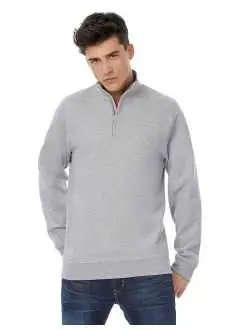 80% algodón peinado, 20% poliéster. Sudadera con forro polar interior, cuello, puños y dobladillo inferior en tejido 1x1 con elastán.Tapeta cubierta con cremallera tono sobre tono, mangas pegadas, corte moderno.