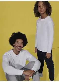 100% coton. T-shirt tubulaire à manches longues et col rond pour enfants en coton pré-rétréci et peigné, doux, confortable, col sans étiquette, offrant une surface d'impression de qualité supérieure. Col. SG620 : 85% cot. 15% vis.