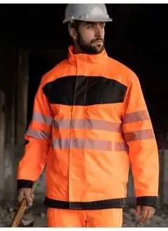 100% polyester. EN ISO 20471:2013/A1:2016, Classe 3 , résistant à l'eau 8 000 mm , matériaux : STANDARD 100 par OEKO-TEX® , deux bandes réfléchissantes cassées de 5 cm de large autour du corps et sur les manches , accès à la broderie/impression, deux poches latérales, poche poitrine zippée dissimulée , une poche intérieure, capot fixe, coupe-vent et hydrofuge, le fabricant garantit les propriétés réfléchissantes selon la norme EN pour 25 cycles de lavage à 40°C , équipé d'un code-barres EAN, emballé individuellement dans un poly-sac