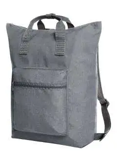 100% poliestere 300d. Shopper a zaino richiudibile scomparto principale, tasca anteriore e tasca interna con chiusura lampo, manici con polsino a pulsante, sistema di trasporto traspirante. Area di stampa sul fronte: 7 x 8 cm, nella tasca frontale: 14 x 10 cm. Dimensioni: 41 x 43 x 13 cm. Capacità: 18 litri.