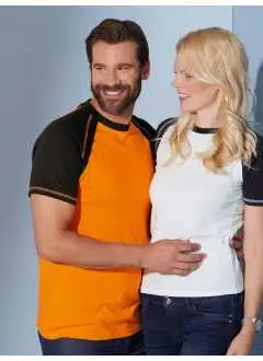 100% coton. Tee-shirt de sport bicolore, Tissu extérieur (160 g/m²). Jersey de haute qualité, Manches raglan et col en couleurs contrastées, Finition double coutures à plat, Bande de propreté