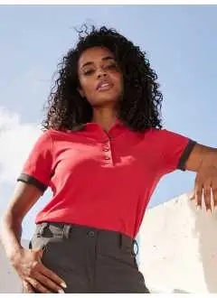 85% polyamide, 15% élasthanne. Pantalon extensible dans les deux sens au look sportif, tissu léger, robuste et extensible dans les deux sens, déperlant et anti-salissant grâce au BIONIC-FINISH®ECO, séchage rapide, taille semi-élastique avec passants de ceinture, 2 poches latérales, 1 poche arrière, toutes les poches sont zippées.