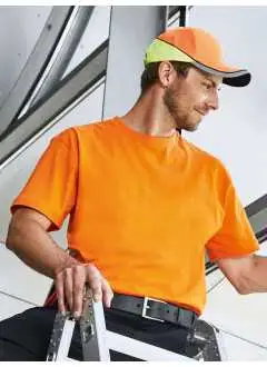 100% algodón. Camiseta de trabajo hombre, mangas cortas, cuello redondo, single jersey, doble costuras.