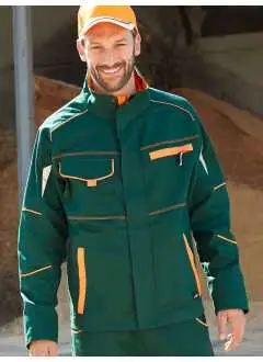 97% coton, 3% élasthanne. Veste workwear en tissu robuste et durable, coupe ergonomique, col montant avec intérieur en polaire, manches ergonomiques, fermeture éclair sur la longueur avec rabat coupe-vent et protége-menton, poignets intérieurs, poches latérales zippées, poche poitrine avec rabat velcro et poche poitrine zippée, éléments réfléchissants sur les manches et à l'arrière. Lavable à 60° C, boutons et fermetures à glissière cachés.