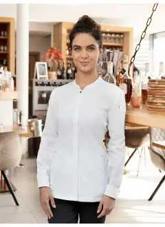 72% polyester recyclé, 28% coton. Veste de chef innovante et durable pour femme, 170 g/m², alliant style urbain et élégance naturelle avec boutons-pression pour une ouverture et une fermeture rapides, poignets et devant à boutons-pression avec poches zippées et passepoil de poche sur la manche gauche. Utilisation élégante de rubans contrastés sur les manches et le cou pour un look urbain.